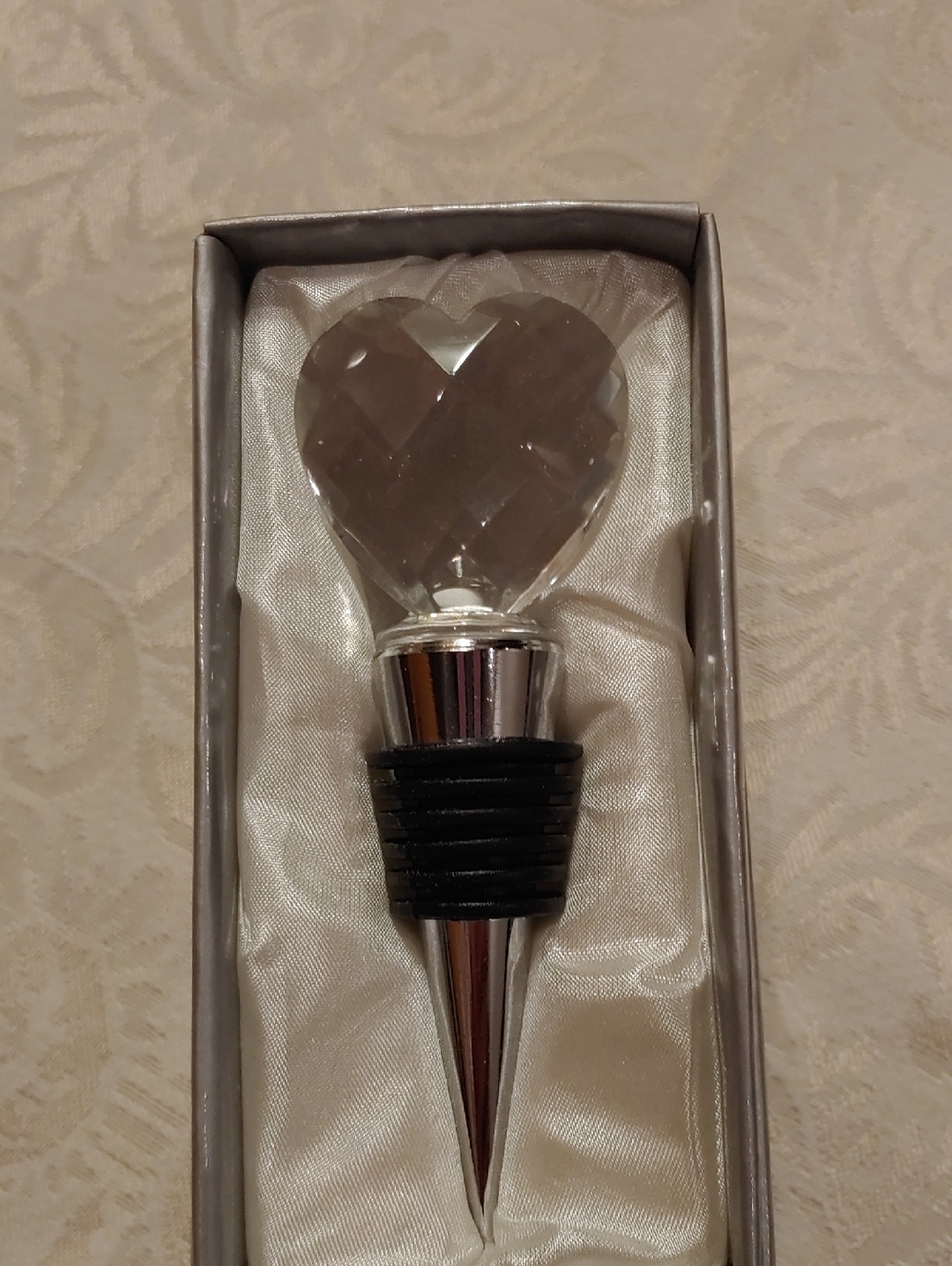 Crystal Heart Wine Bottle Stopper - Clear and Silver